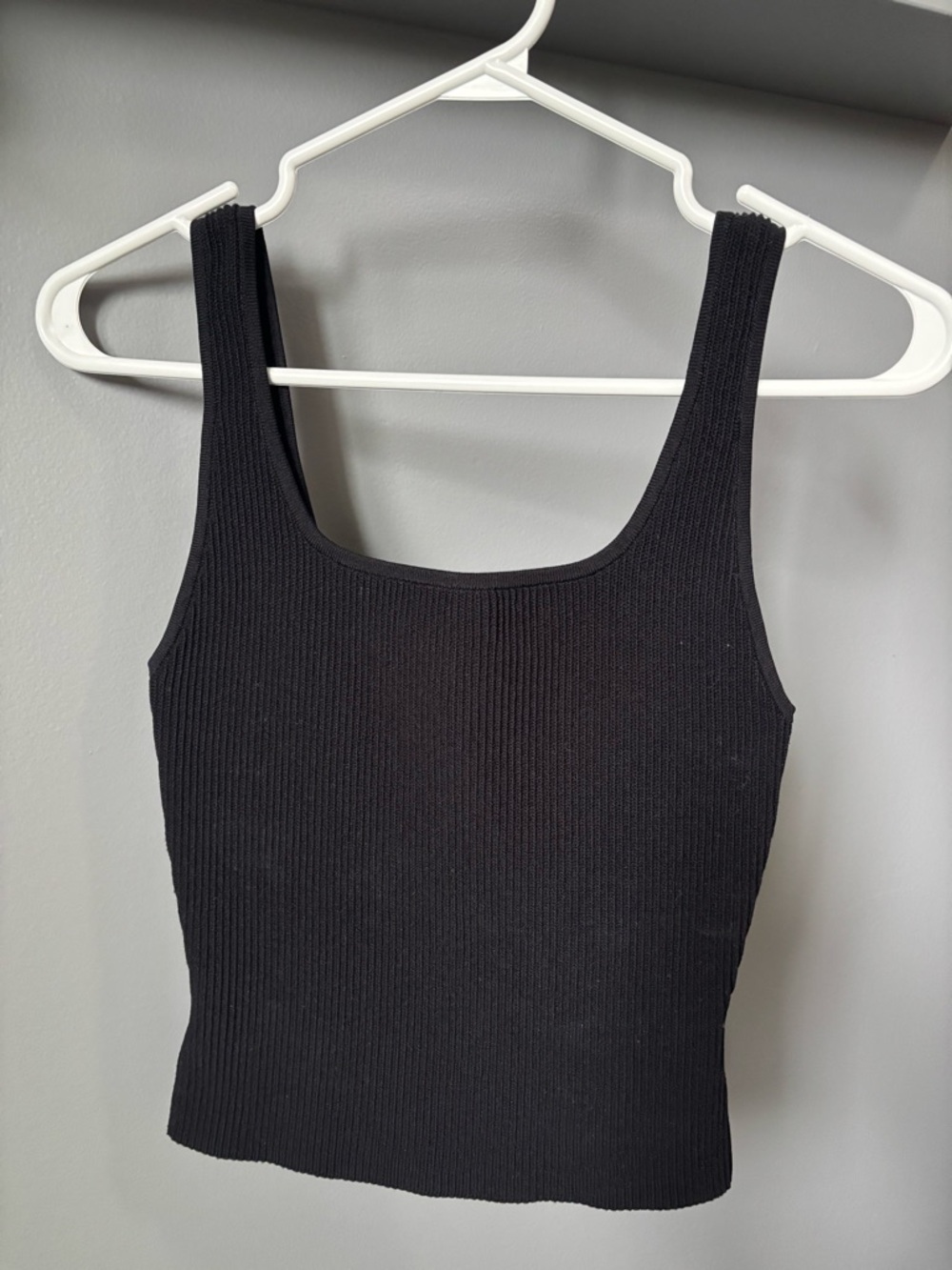 Aritzia Babaton Scult Knit Square-Neck Tank Top - Black